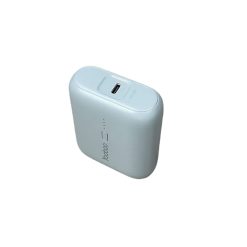 Pin sạc dự phòng Yoobao PD20 Mini 10000mAh, sạc nhanh 20W, 2 cổng input, nhỏ gọn, tiện lợi mang theo, an toàn, tương thích nhiều thiết bị.
