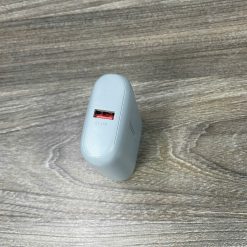 Pin sạc dự phòng Yoobao PD20 Mini 10000mAh, sạc nhanh 20W, 2 cổng input, nhỏ gọn, tiện lợi mang theo, an toàn, tương thích nhiều thiết bị.